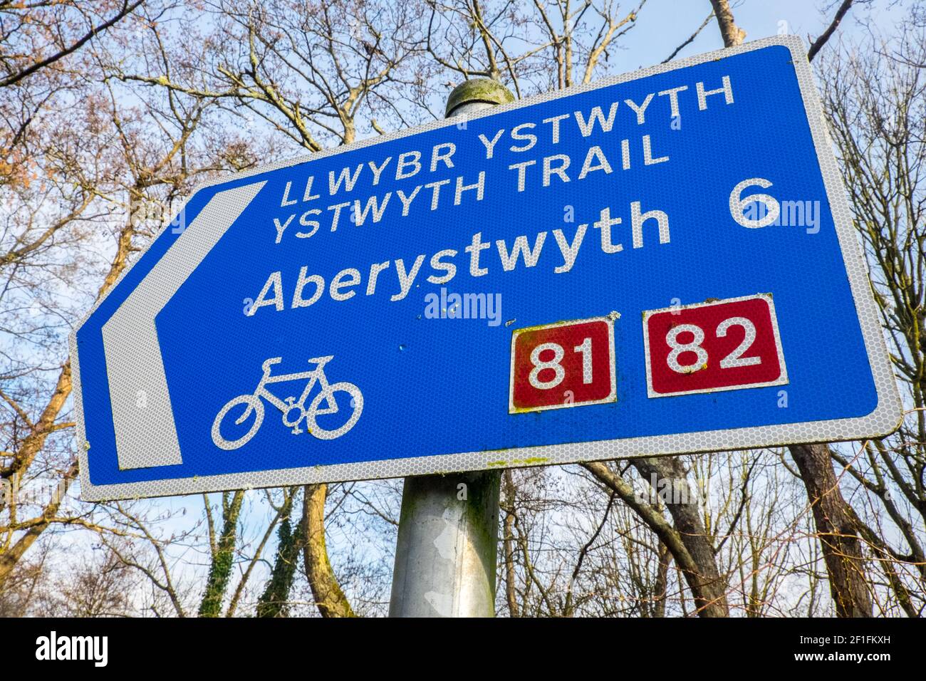 Lo Ystwyth Trail, un 21 miglia, 34 km, percorso multiuso, utilizzato, da cani escursionisti, escursionisti, escursionisti, ciclisti, joggers, e parte cavallo briddway, per i cavalieri. L'ex linea di sentiero collega la città costiera studentesca di Aberystwyth, ON, Cardigan Bay, a Tregaron, entrambi, in Ceredigion. Il sentiero è prevalentemente lungo il fiume Ystwtyh. Fotografia scattata tra il villaggio di Llanilar e Transgoed,rurale,campagna,scenario,Ceredigon,Galles,Galles,UK,GB, Foto Stock