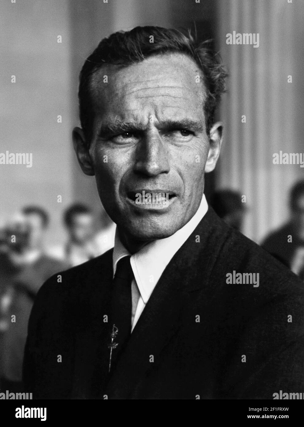 Attore Charlton Heston ( b. John Charles carter, 1923-2008) ad una marcia dei diritti civili su Washington, D.C., 1963 agosto. Foto Stock