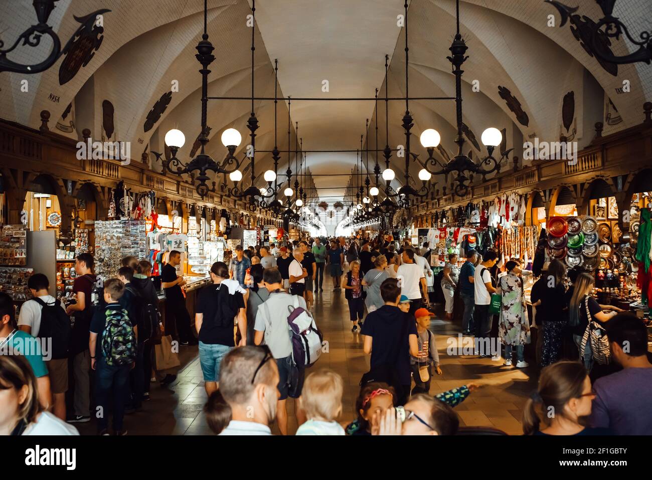Mercato sulla zona turistica centrale di Cracovia Foto Stock
