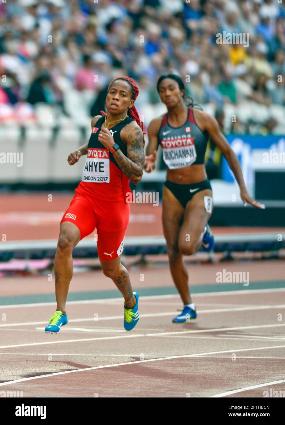 Michelle-Lee Ahye (TTO), Leya Buchanan (CAN). 100 metri donne, riscaldatori. IAAF World Athletics Championships Londra 2017 Foto Stock