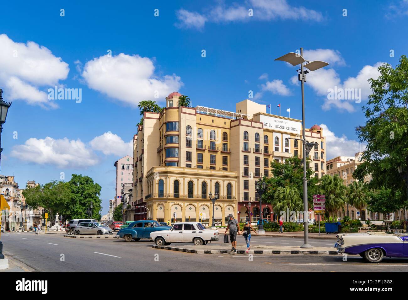L'Avana Cuba. 25 novembre 2020: Vista esterna del Parque Central Hotel a l'Avana, un luogo visitato dai turisti Foto Stock