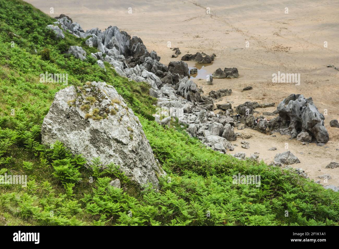 Bellissima baia nel nord della Spagna Foto Stock