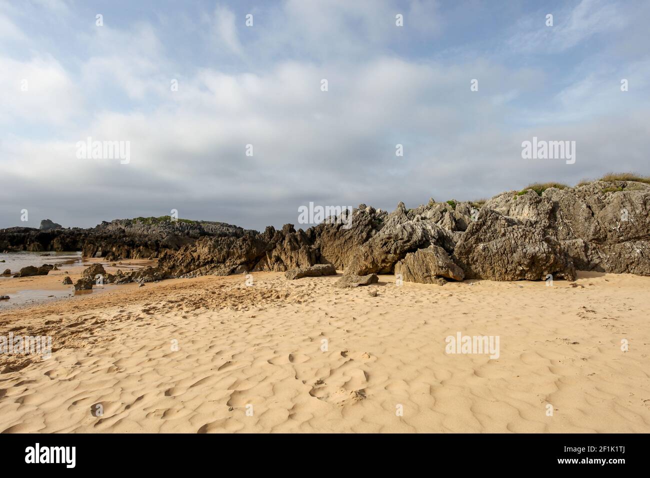 Bellissima baia nel nord della Spagna Foto Stock