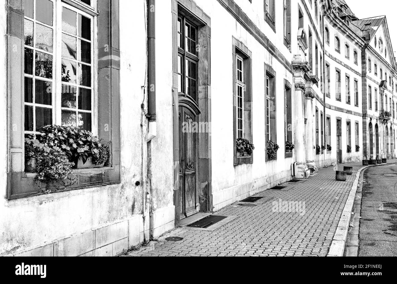 Vecchie case in pietra nel centro storico di Strasburgo Foto Stock