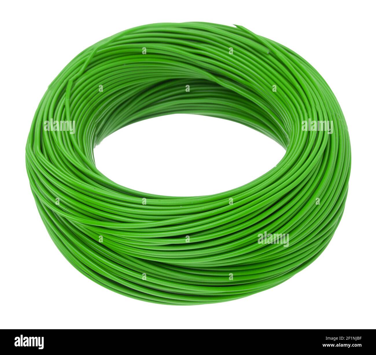 Cavi elettrici isolati su sfondo bianco. VERDE Foto Stock