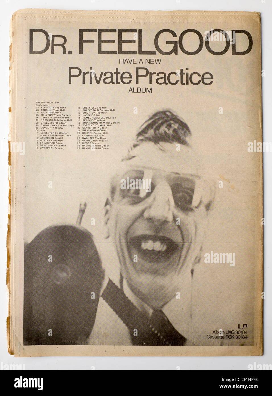 Pagina posteriore Annuncio per il dottor Feelgood pratica privata in Record Caricatore a specchio 1977 Foto Stock