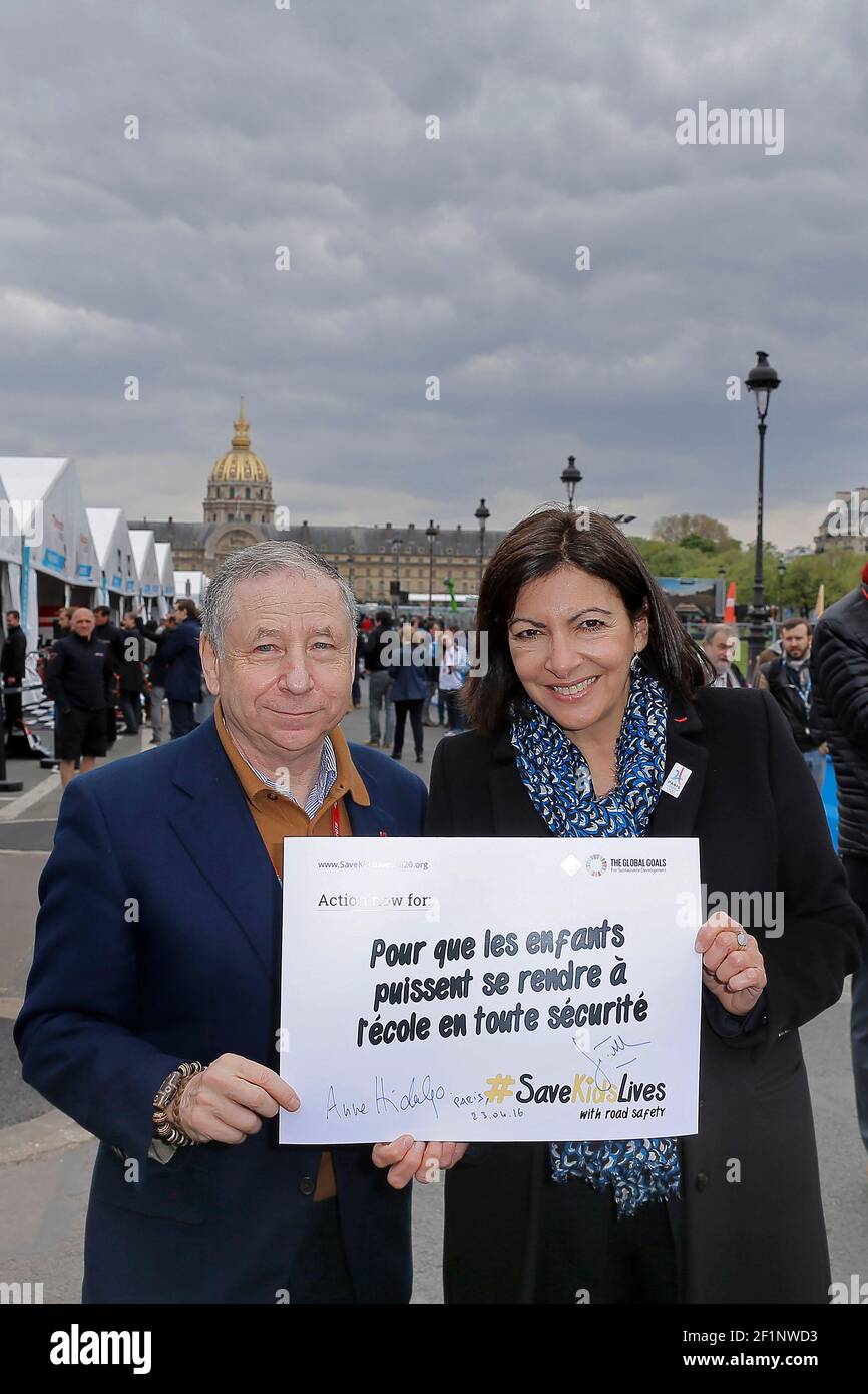 il presidente della FIA Jean Todt con il maggiore di Parigi Anne Hidalgo, ritratto durante il campionato di Formula e 2016, a Parigi, Francia dal 23 aprile 2016 - Foto Stephane Allaman / DPPI Foto Stock