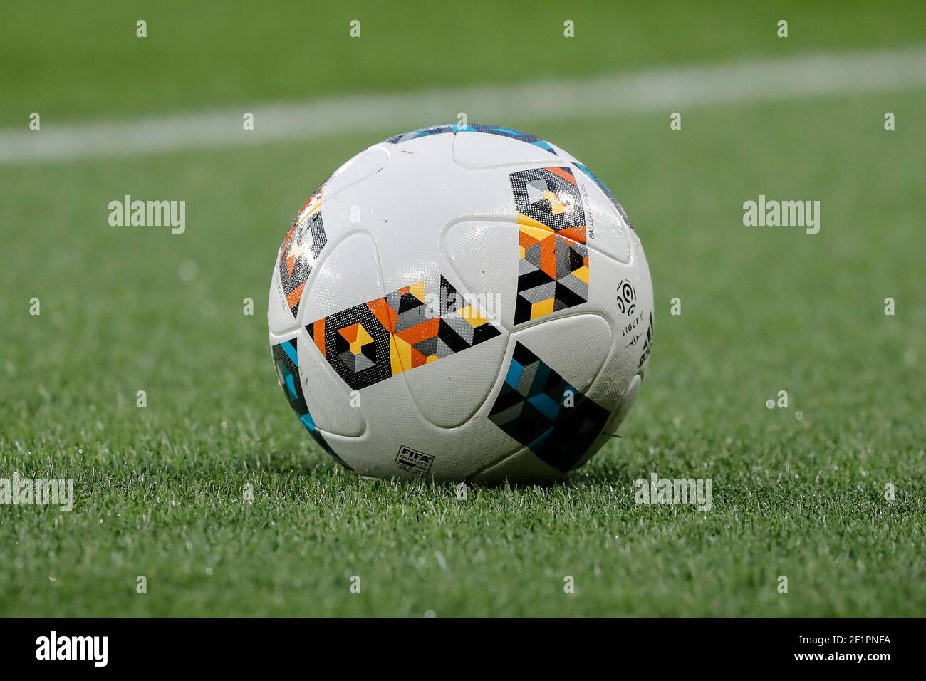 Pallone ligue 1 immagini e fotografie stock ad alta risoluzione - Alamy