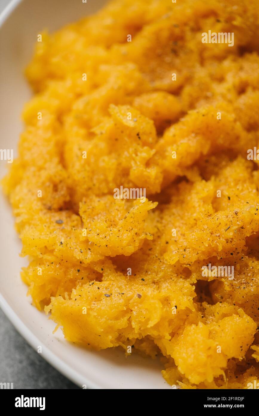 Closeup di zucca stagionata e arrosto Foto Stock