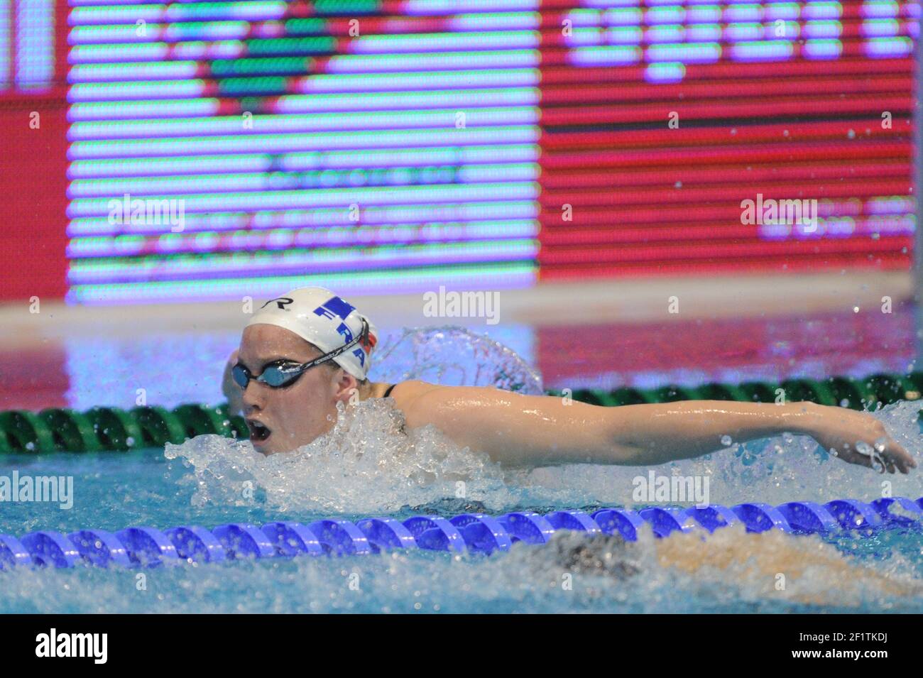 NUOTO - CAMPIONATO EUROPEO 2012 - DEBRECEN (HUN) - ANTEPRIMA - 21/05/2012 - FOTO STEPHANE KEMPINAIRE / KMSP / DPPI - MEN'S 400 M MEDLEY - FINALE - LARA GRANGEON (FRA) Foto Stock