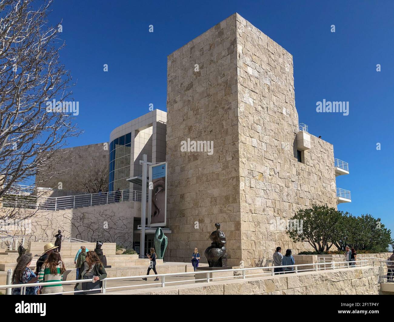 Il museo Getty Center di Los Angeles California USA è stato progettato dall'architetto Richard Meier nel 1997. Foto Stock
