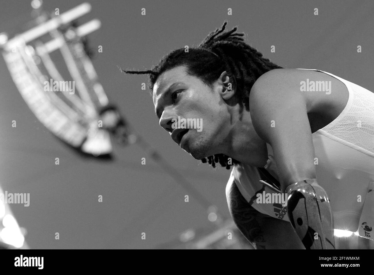 LONDRA 2012 - PARALIMPIADI - GIORNO 3 - 01/09/2012 - PHOTO EDDY LEMAISTRE / KMSP / DPPI - STADIO OLIMPICO - ATLETICA - TRAMPOLINO UOMO - ARNAUD ASSOUMANI (FRA) È MEDAGLIA D'ARGENTO Foto Stock