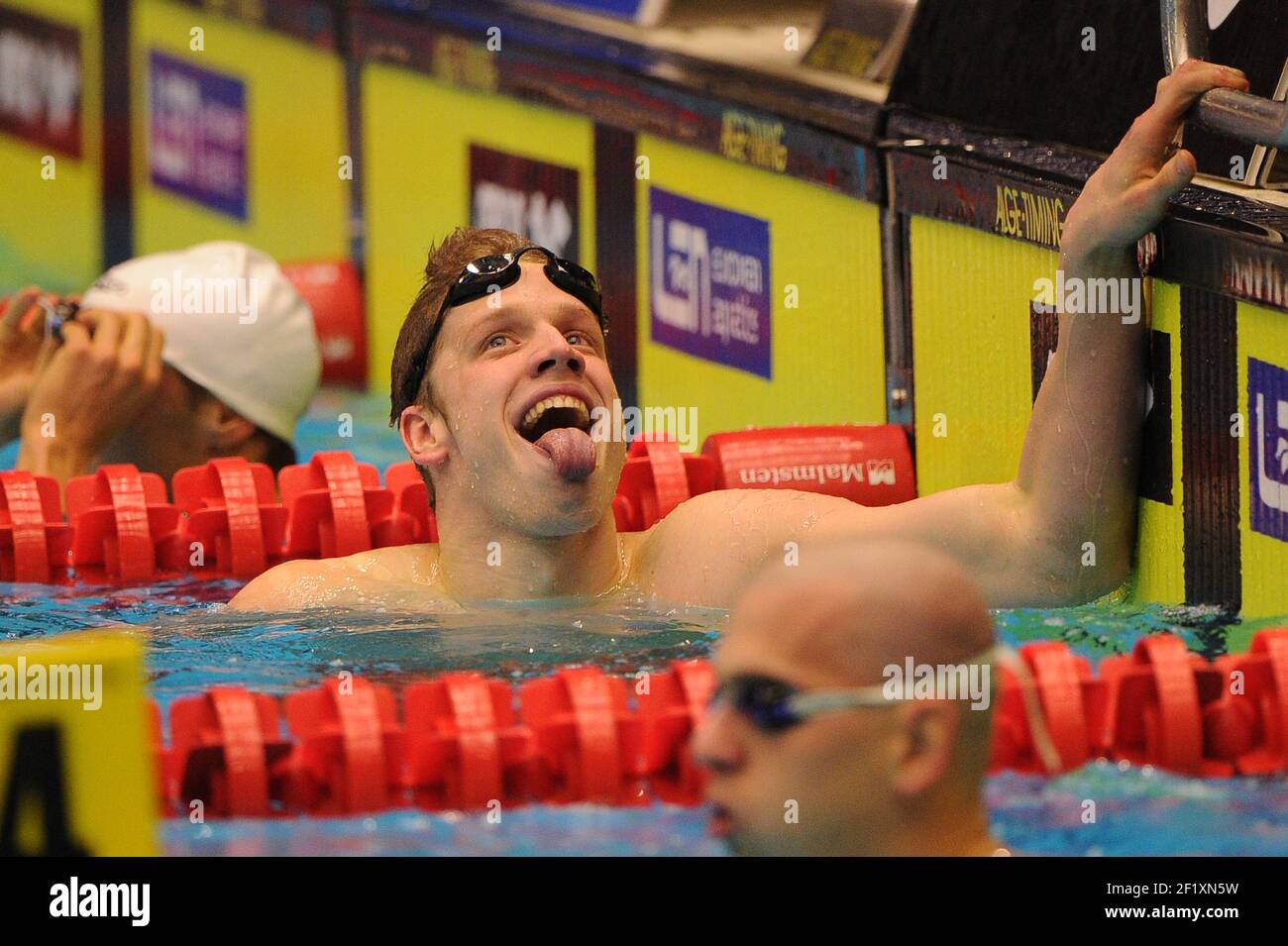 Nuoto - Campionati europei corso breve (25m) 2013 - Herning - Danimarca - giorno 1 - 12 dicembre 2013 - Foto Stephane Kempinaire / KMSP / DPPI - uomini 200 m Medley - finale - Vincitore - Philip Heintz (GER) Foto Stock