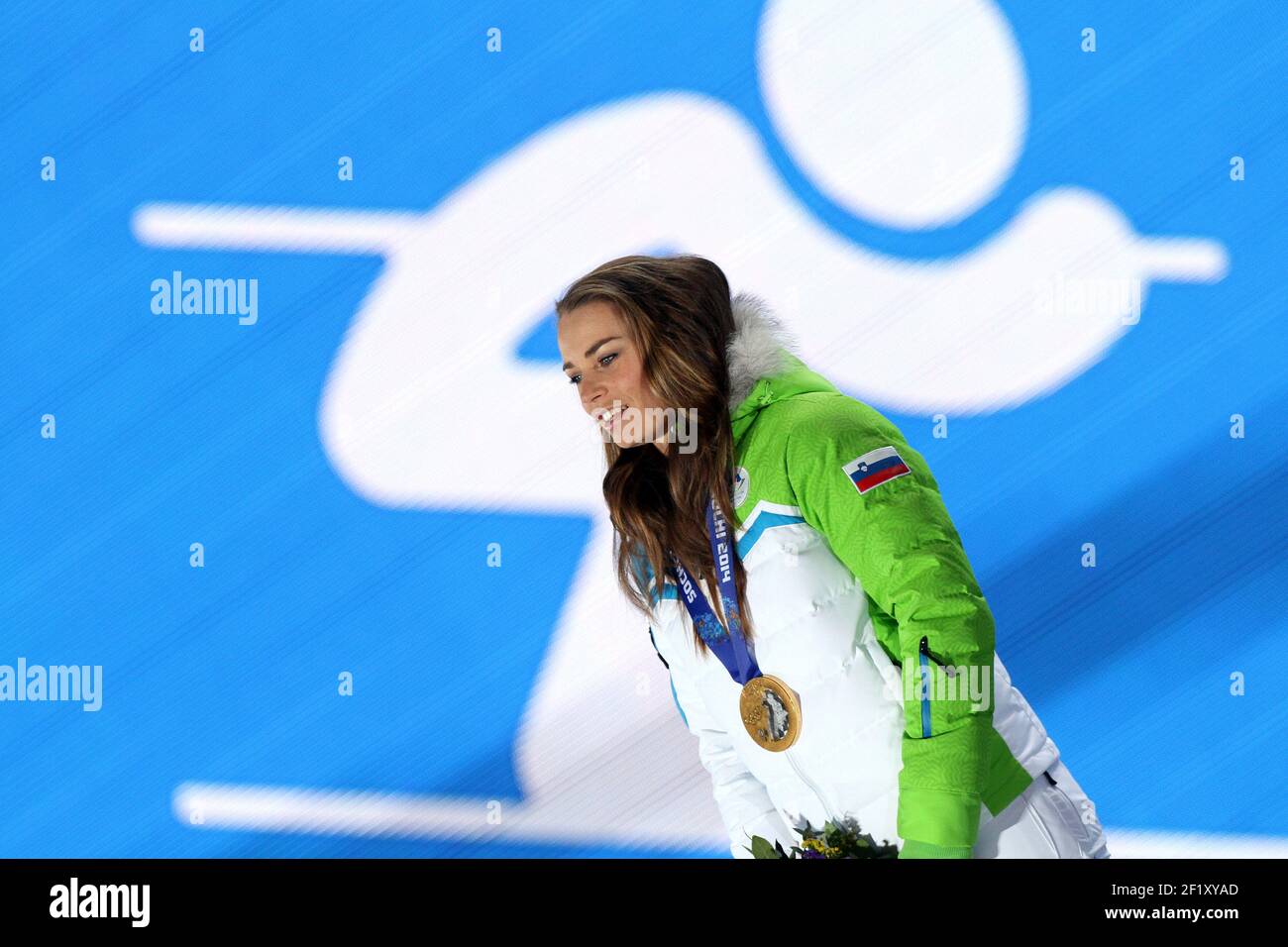 Sci Alpino Gigante Slalom Podium, Tina Maze dalla Slovenia, medaglia d'oro alle medaglie di posto durante i XXII Giochi Olimpici invernali Sotchi 2014, giorno 12, il 19 febbraio 2014 a Sochi, Russia. KMSP / DPPI della piscina fotografica Foto Stock