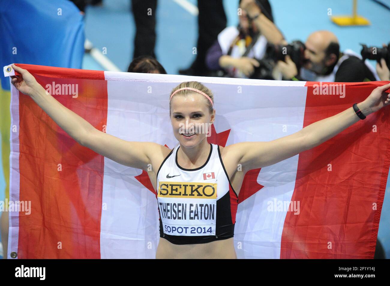 Brianne Theisen Eaton (CAN), celebra la medaglia d'argento al Pentathlon durante i Campionati del mondo indoor IAAF 2014, a Sopot, Polonia, il 7 marzo 2014, Foto Stephane Kempinaire / KMSP / DPPI Foto Stock