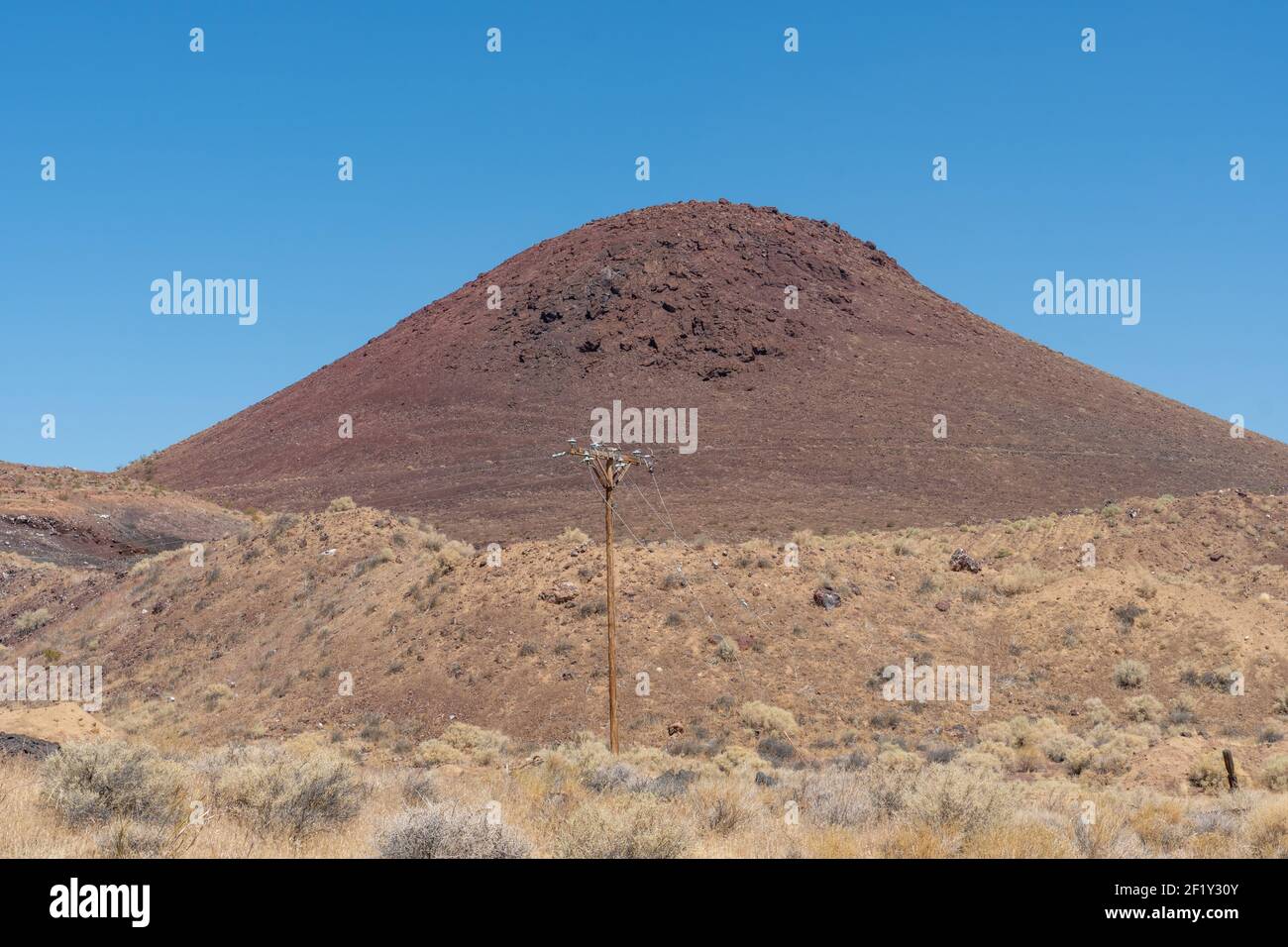 Duna di sabbia asciutta sopra il deserto Foto Stock