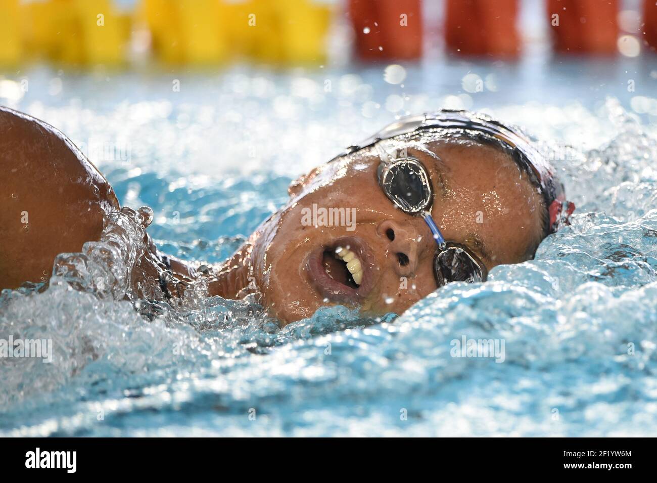 Coralie Balmy (fra) compete su 1500 m Freestyle durante la gara di Nuoto International Meeting alla piscine Olympique Alfred Nakache a Nancy, Francia dal 22 al 24 maggio 2015 - Foto Stephane Kempinaire / KMSP / DPPI Foto Stock