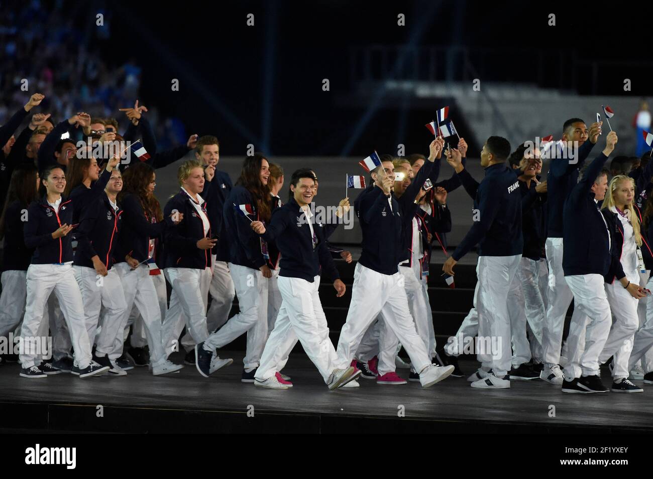 Delegazione francese durante la cerimonia di apertura dei 1° Giochi Olimpici europei 2015 a Baku, Azerbaigian, il 12 giugno 2015 - Foto Julien Crosnier / KMSP / DPPI Foto Stock