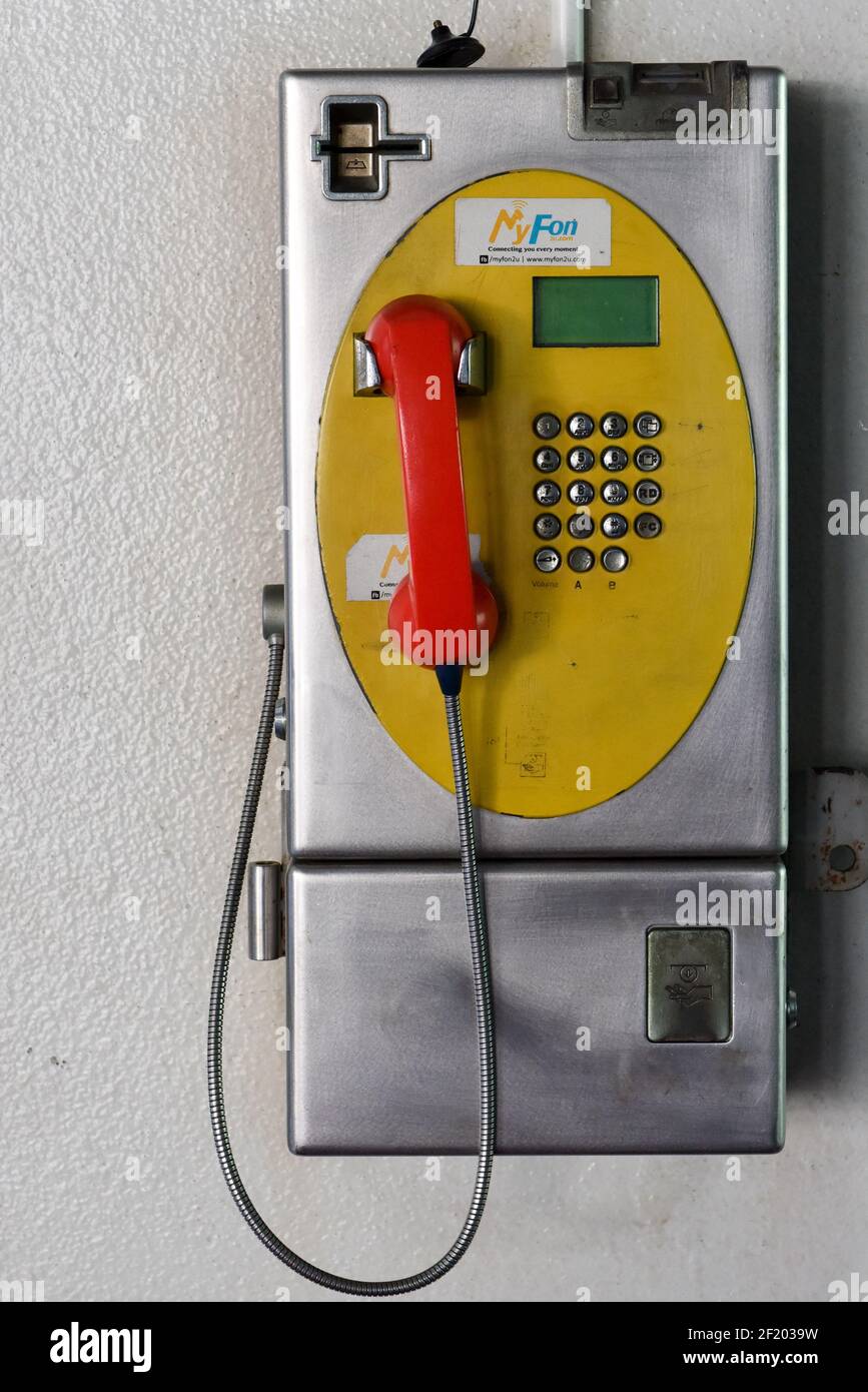 Vecchio telefono pubblico Kuala lumpur, Malesia Foto Stock