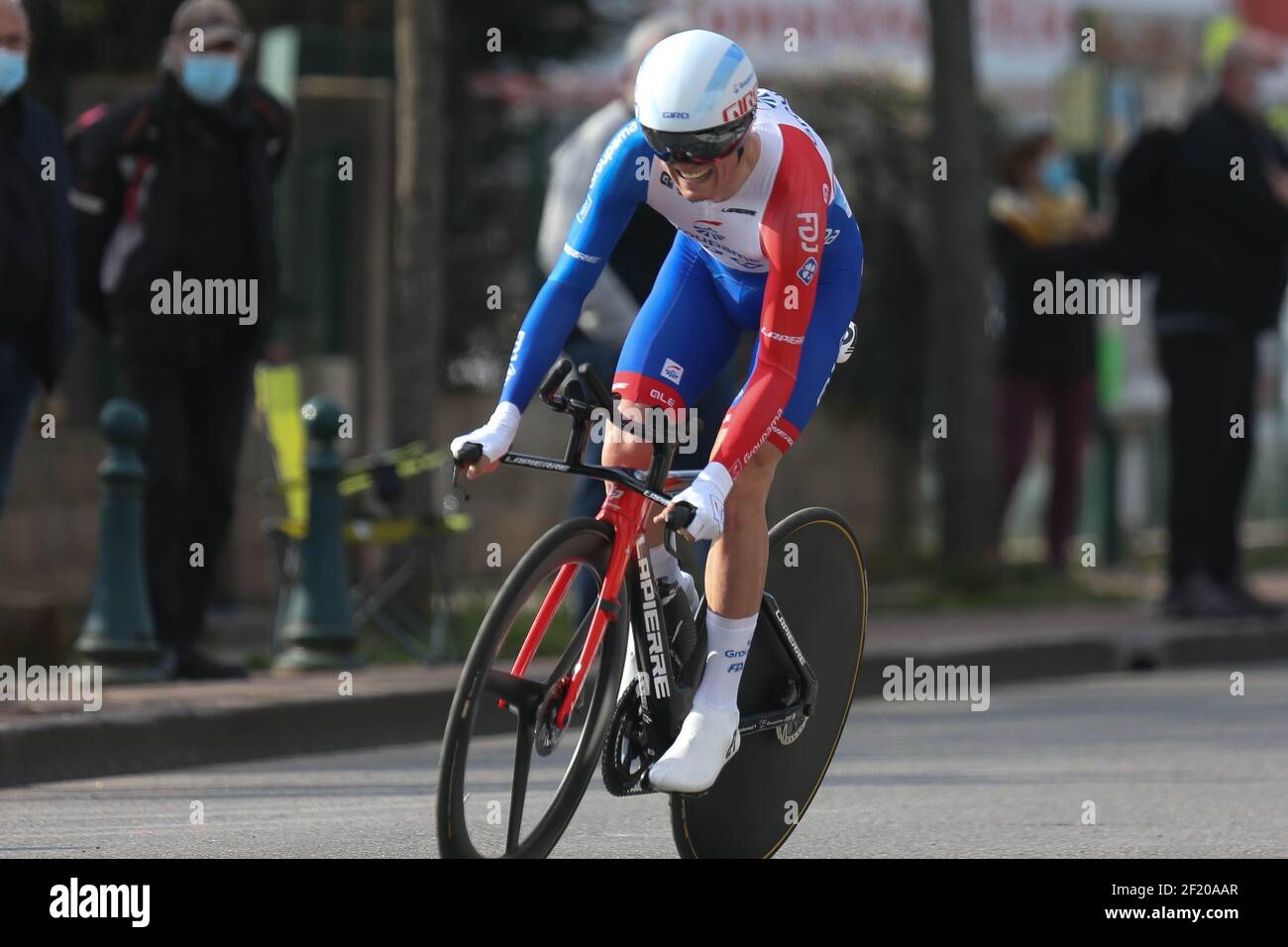 David Gaudu di Groupama - FDJ durante la Parigi-Nizza 2021, gara ciclistica fase 3, prova a tempo, Gien - Gien (14,4 km) a Gien, Francia - Foto Laurent Lairys / DPPI Foto Stock