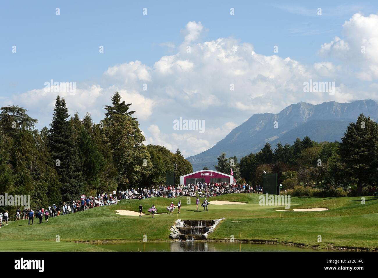 Illustrazione della quinta buca durante la seconda prova del Campionato LPGA Evian 2015, giorno 5, all'Evian Resort Golf Club, a Evian-Les-Bains, Francia, il 11 settembre 2015. Foto Philippe Millereau / KMSP / DPPI Foto Stock