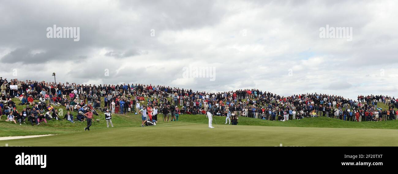 Rory McIlroy dell'Irlanda del Nord compete durante il secondo round del 100° Open de France, il 1° luglio 2016 al Golf National, campo da golf Albatros a Saint-Quentin-en-Yvelines, Francia - Foto Philippe Millereau / KMSP / DPPI Foto Stock