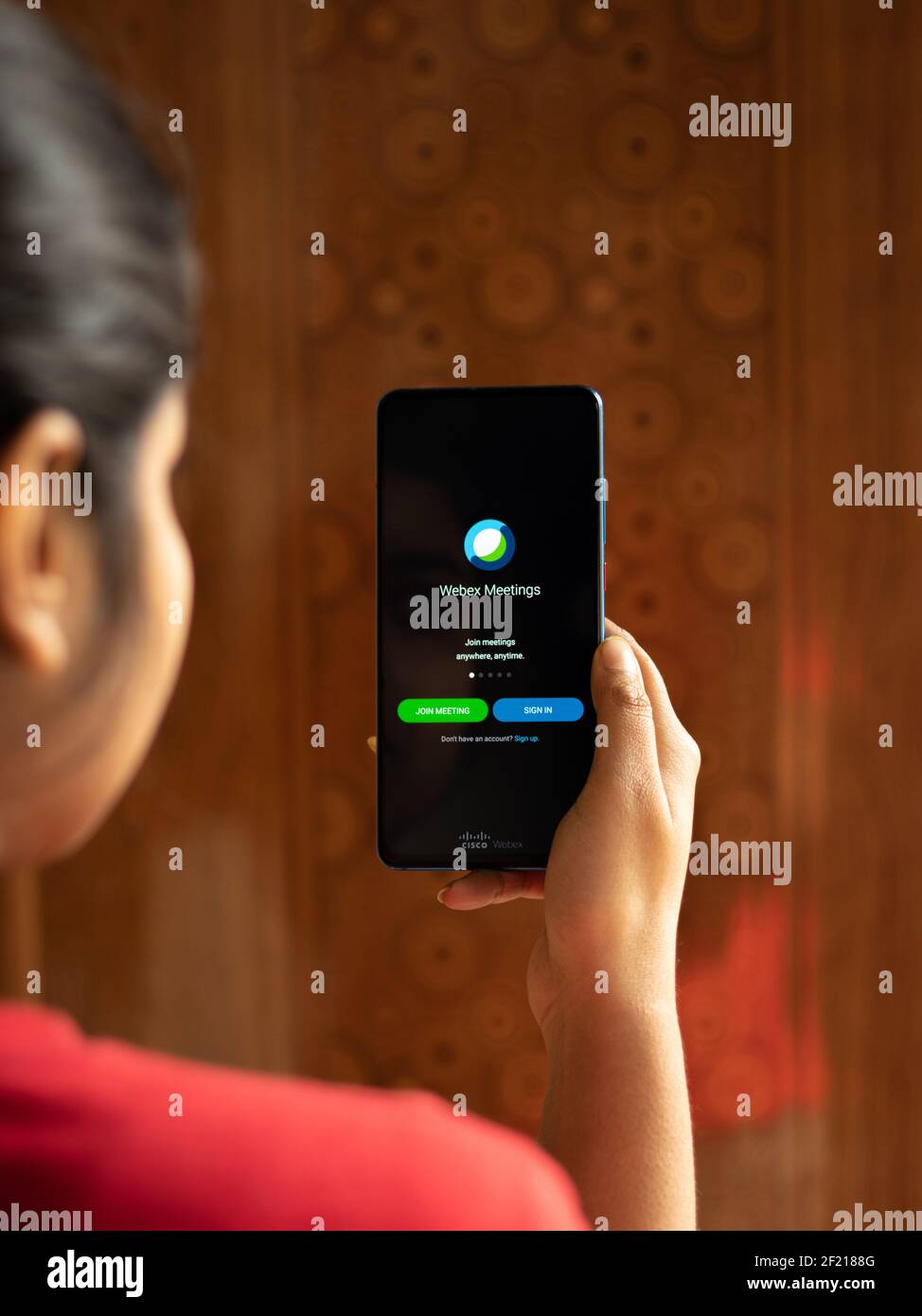 Assam, india - 10 Marzo 2021 : il logo degli incontri Webex sullo schermo del telefono. Foto Stock