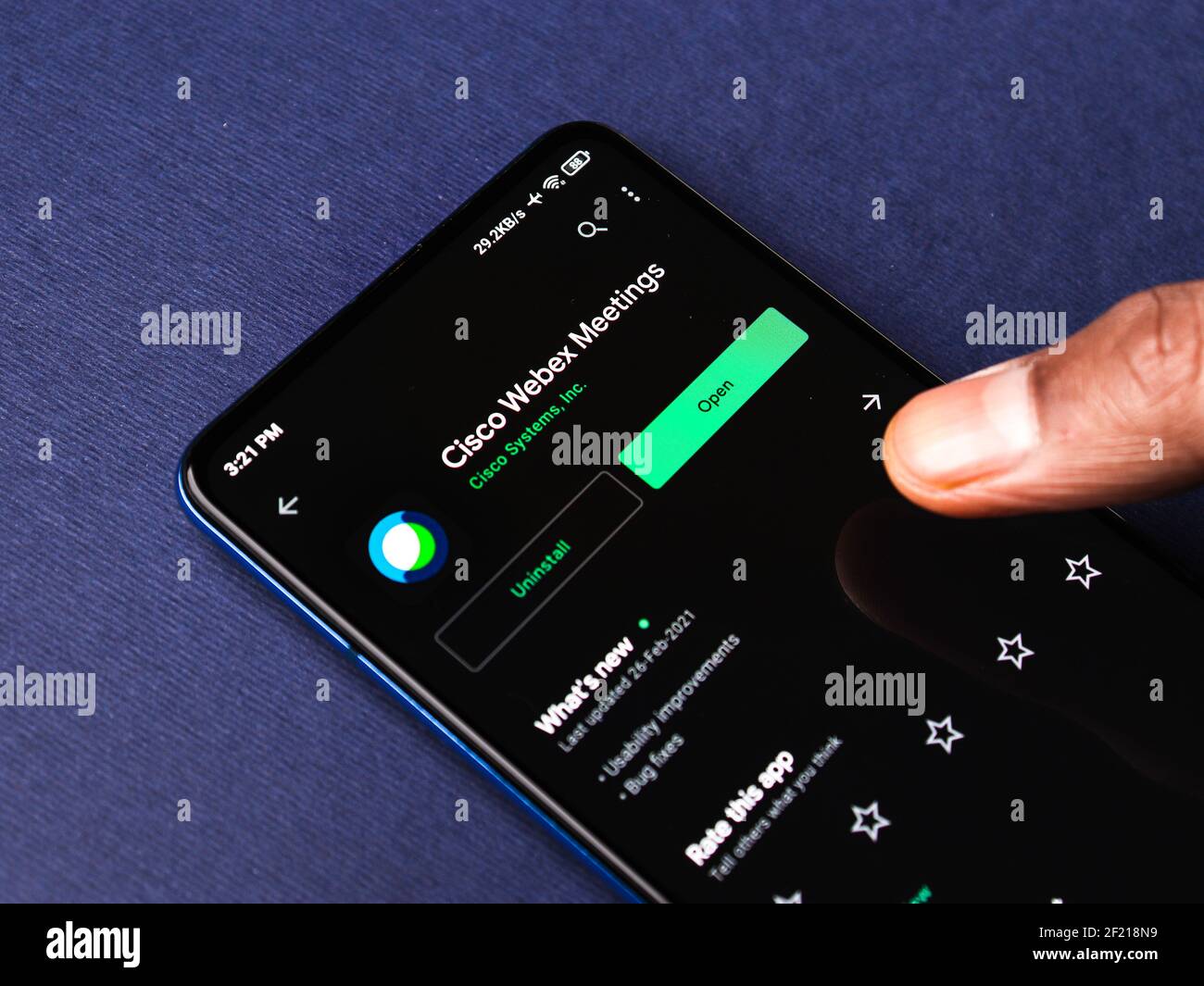 Assam, india - 10 Marzo 2021 : il logo degli incontri Webex sullo schermo del telefono. Foto Stock