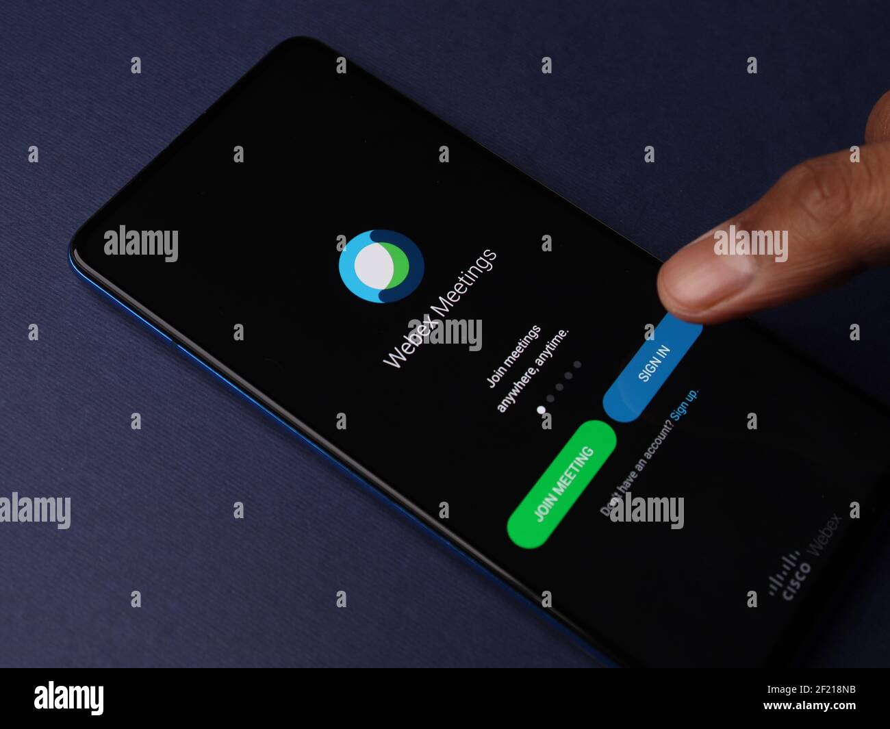 Assam, india - 10 Marzo 2021 : il logo degli incontri Webex sullo schermo del telefono. Foto Stock