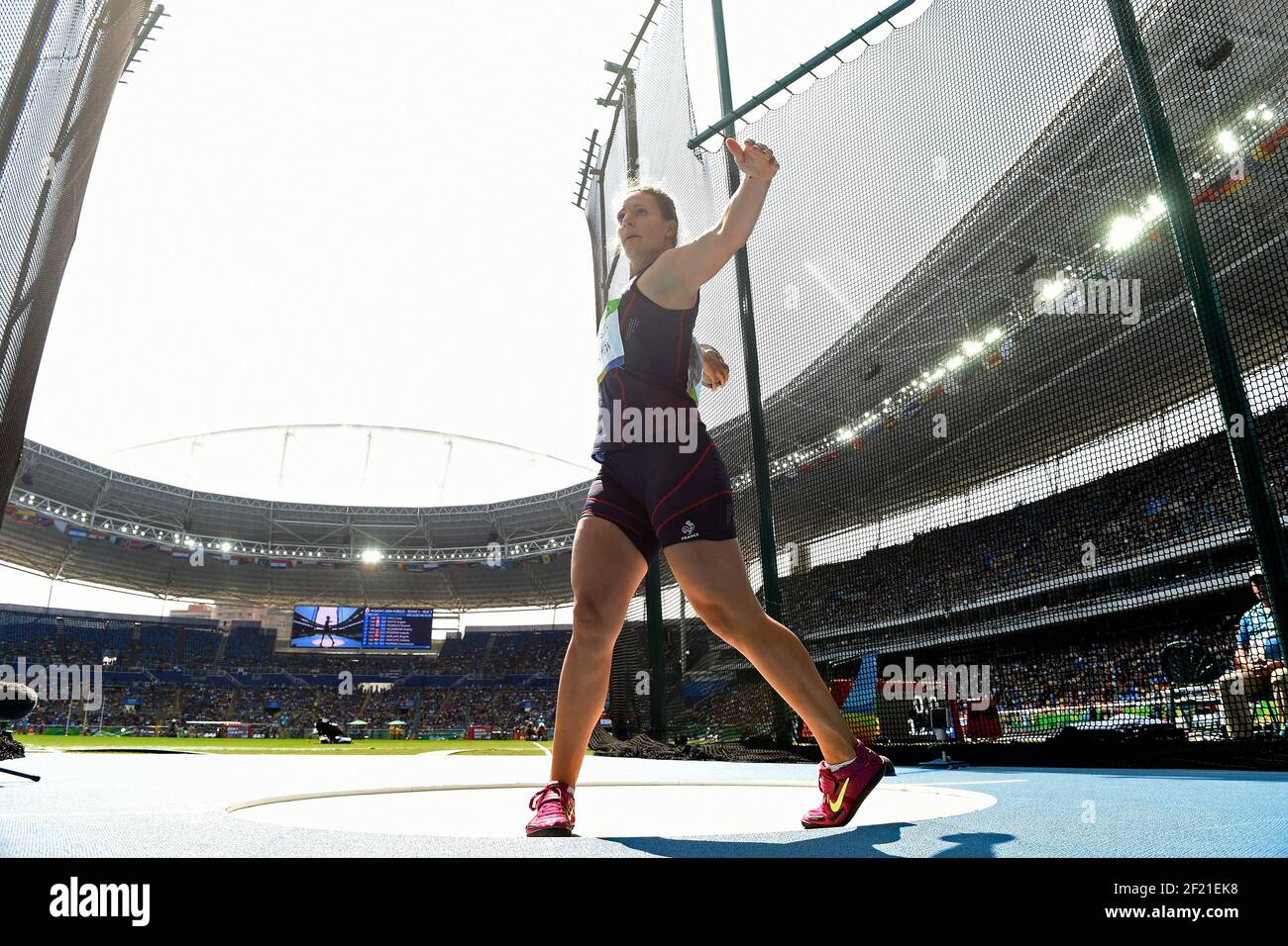 La francese Melina Robert-Michon compete e vince la medaglia d'argento nel lancio del Discus femminile di atletica durante i Giochi Olimpici RIO 2016, Atletica, il 16 agosto 2016, a Rio, Brasile - Foto Jean Marie Hervio / KMSP / DPPI Foto Stock