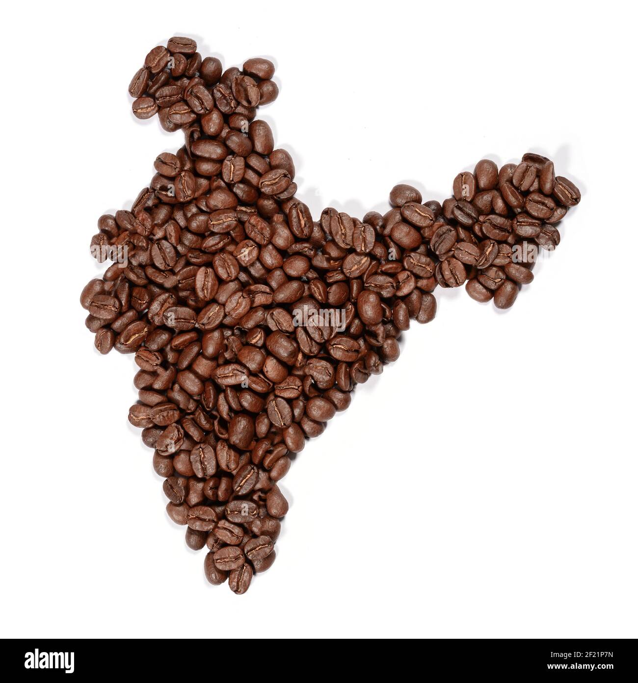 Caffè di fagioli interi. Il contorno dell'India è fatto di chicchi di caffè isolati su sfondo bianco. Foto Stock