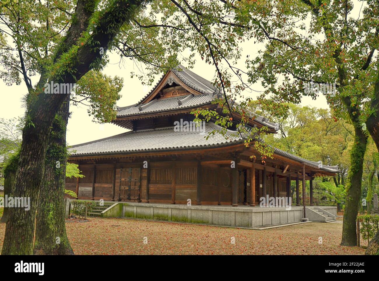 Shōfukuji fu il primo tempio Zen costruito in Giappone. Fu fondata nel 1195 dal sacerdote Eisai, che introdusse il Buddismo Zen dalla Cina a Fukuoka Foto Stock