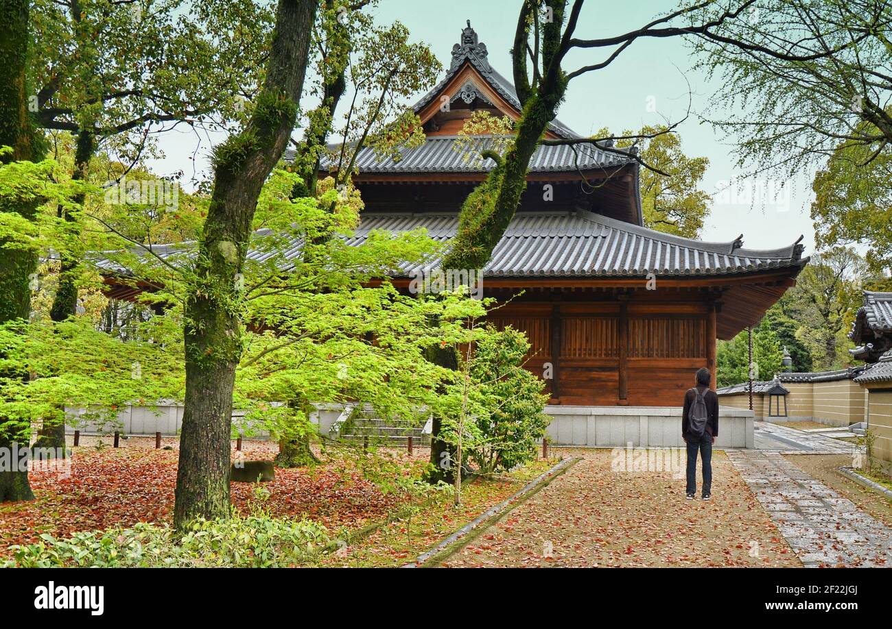 Shōfukuji fu il primo tempio Zen costruito in Giappone. Fu fondata nel 1195 dal sacerdote Eisai, che introdusse il Buddismo Zen dalla Cina a Fukuoka Foto Stock