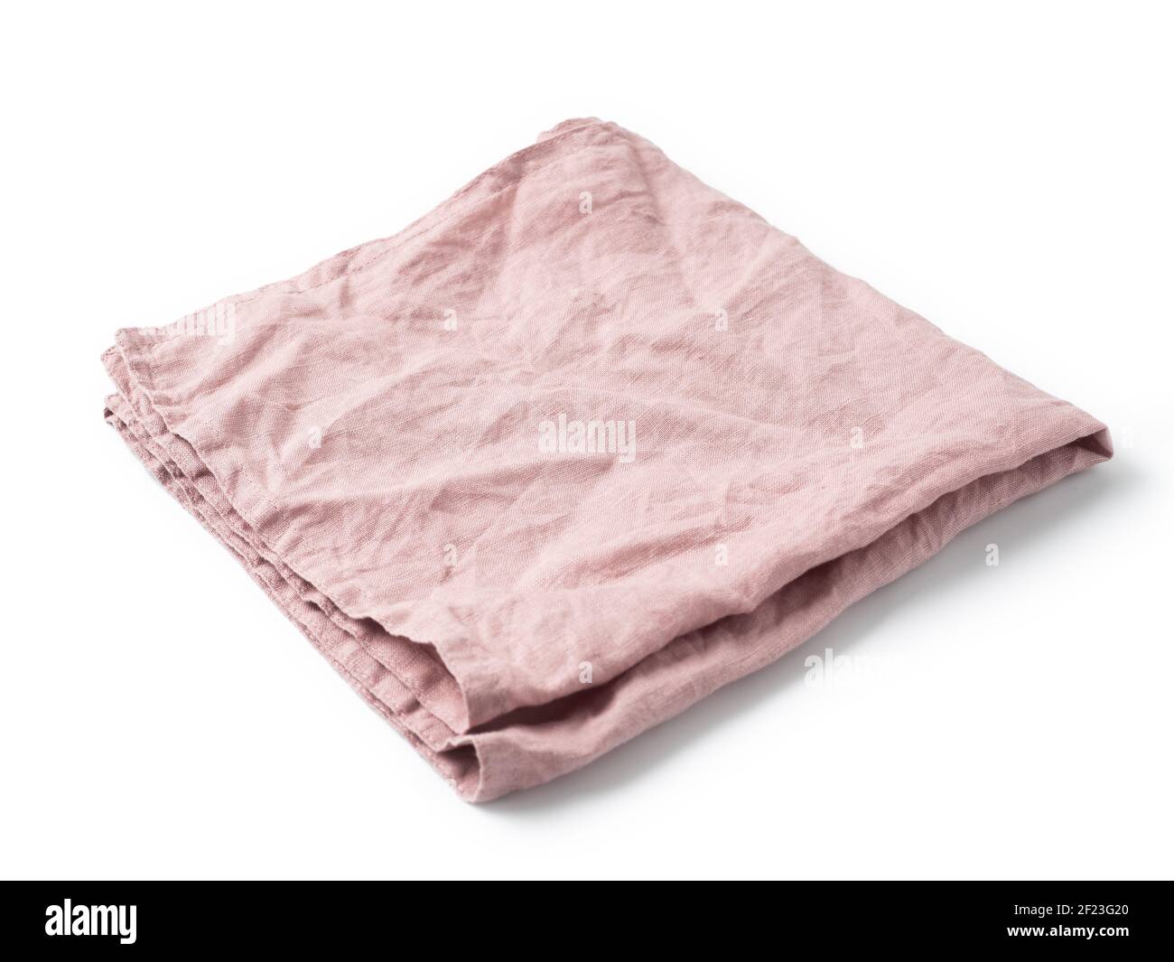 Tovagliolo di lino rosa isolato su bianco Foto Stock