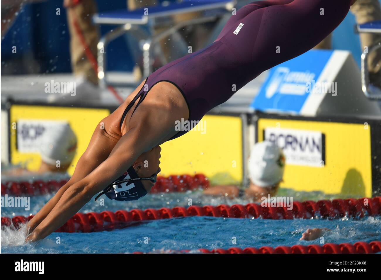 Marie Wattel, Touati Assia, Alizee Morel e Camille Gheorghiu per la Francia competono e vincono la medaglia d'argento sulla staffetta Freestyle 4X200 m per donne durante il Jeux Mediterraneens 2018, a Tarragona, Spagna, giorno 1, il 22 giugno, 2018 - Foto Stephane Kempinaire / KMSP / DPPI Foto Stock