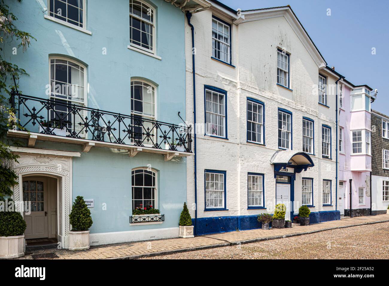 The Old Custom House (1739) a Bayards Cove, Dartmouth, Devon UK Foto Stock