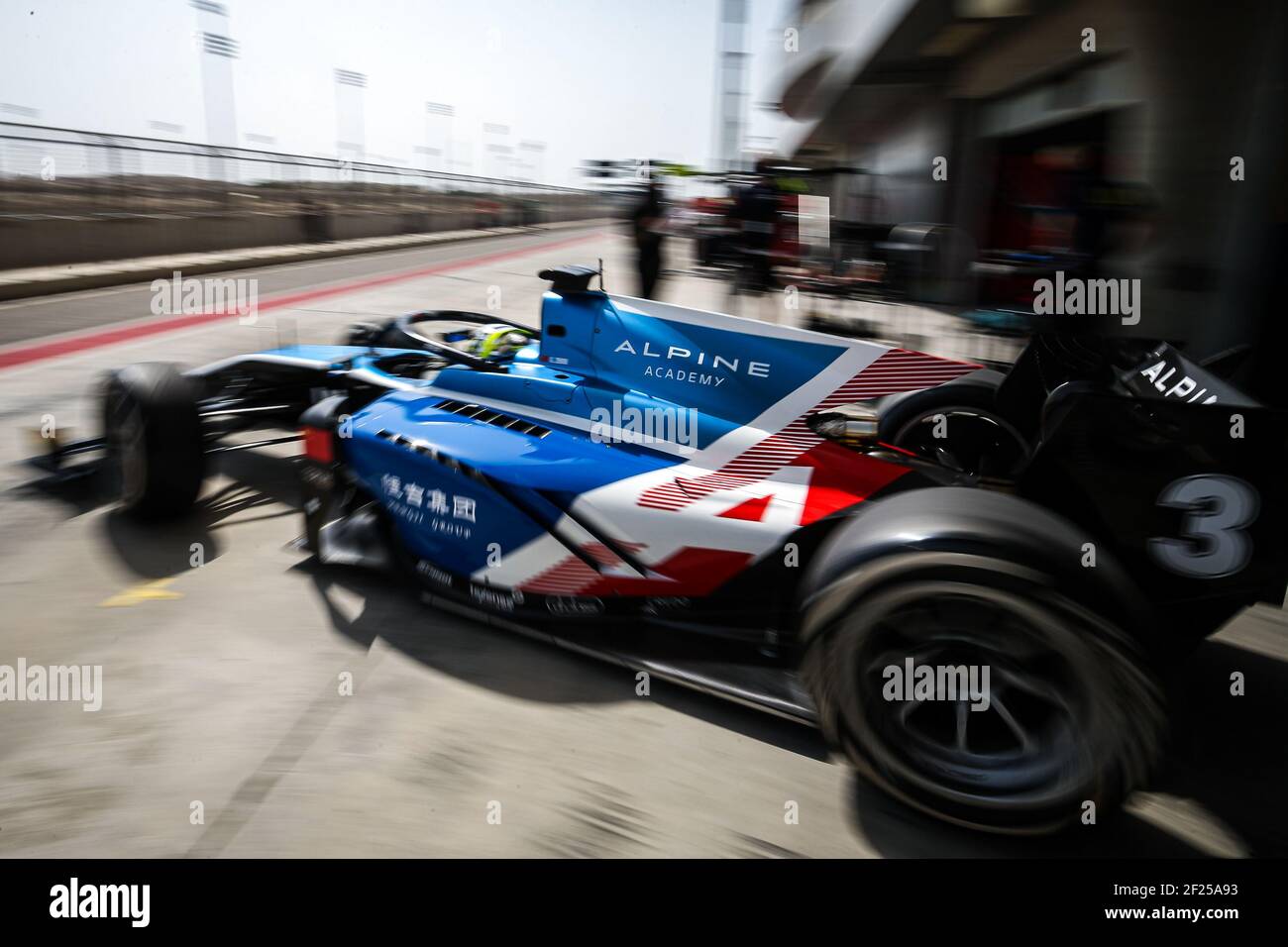 03 Zhou Guanyu (chn), UNI-Virtuosi Racing, Dallara F2, azione durante il Campionato FIA Formula 2 2021 test pre-stagione dall'8 al 10 marzo 2021 sul circuito Internazionale del Bahrain, a Sakhir, Bahrain - Foto Sebastiaan Rozendaal / Dutch Photo Agency / DPPI / LiveMedia Foto Stock