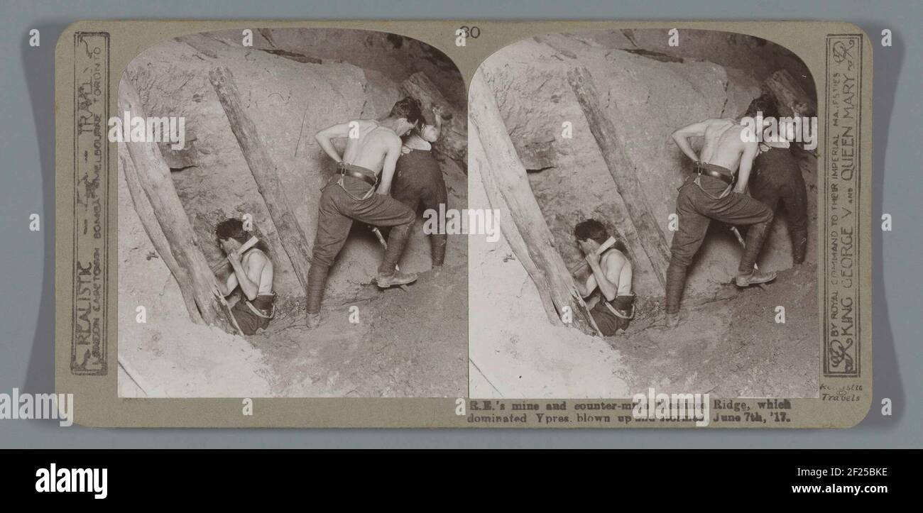 La miniera di R.E. e la contro-miniera di Messines Ridge, che dominava Ypres, scoppiò e stormò, 7 giugno,'17.. Foto Stock