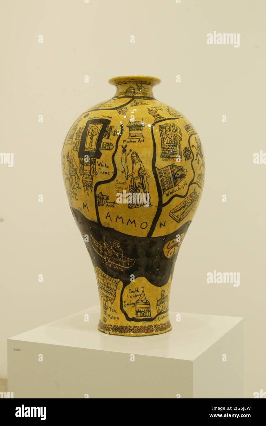 Grayson Perry in mostra al Victoria Miro gal in LondonBaloon pic David Sandison 14/10/2004 Foto Stock