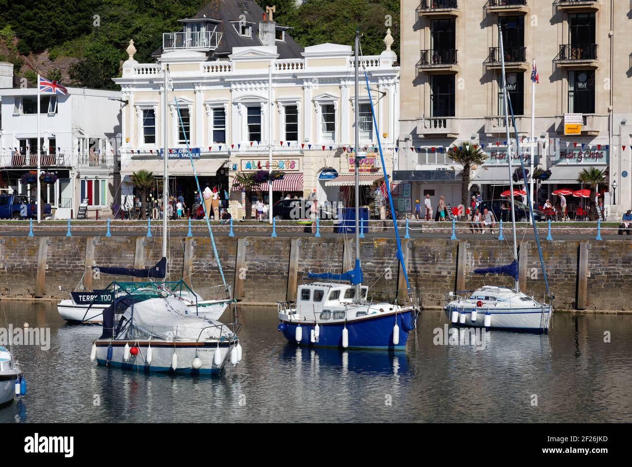 TORQUAY, DEVON/UK - Luglio 28 : il panorama della città e del porto di Torquay Devon sulla luglio 28, 2012. Persone non identificate Foto Stock