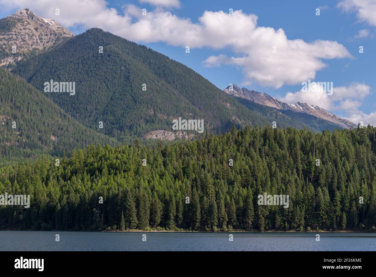 Le montagne circostanti il lago di Holland nel Montana Foto Stock