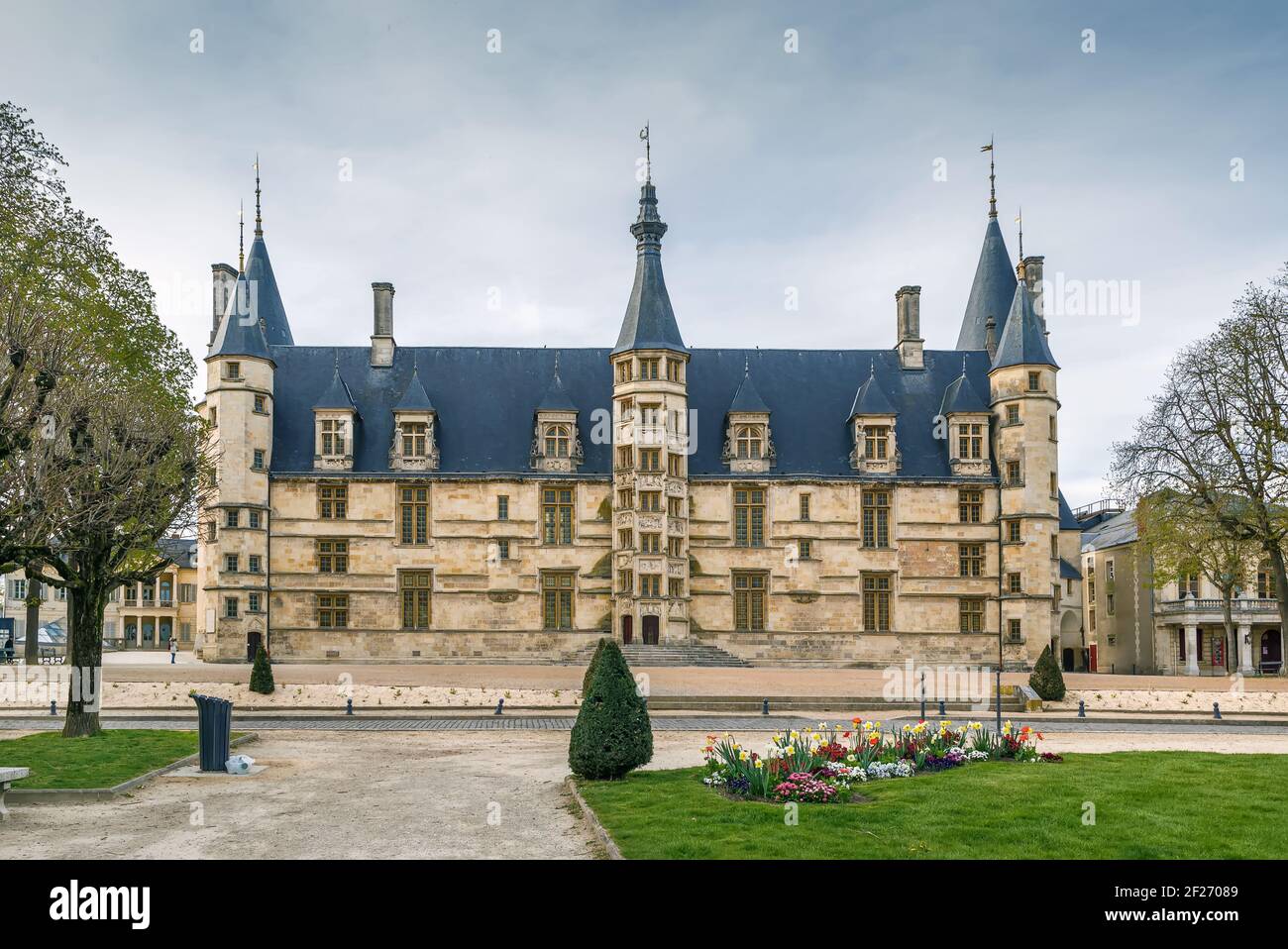 Palais ducal, Nevers, Francia Foto Stock