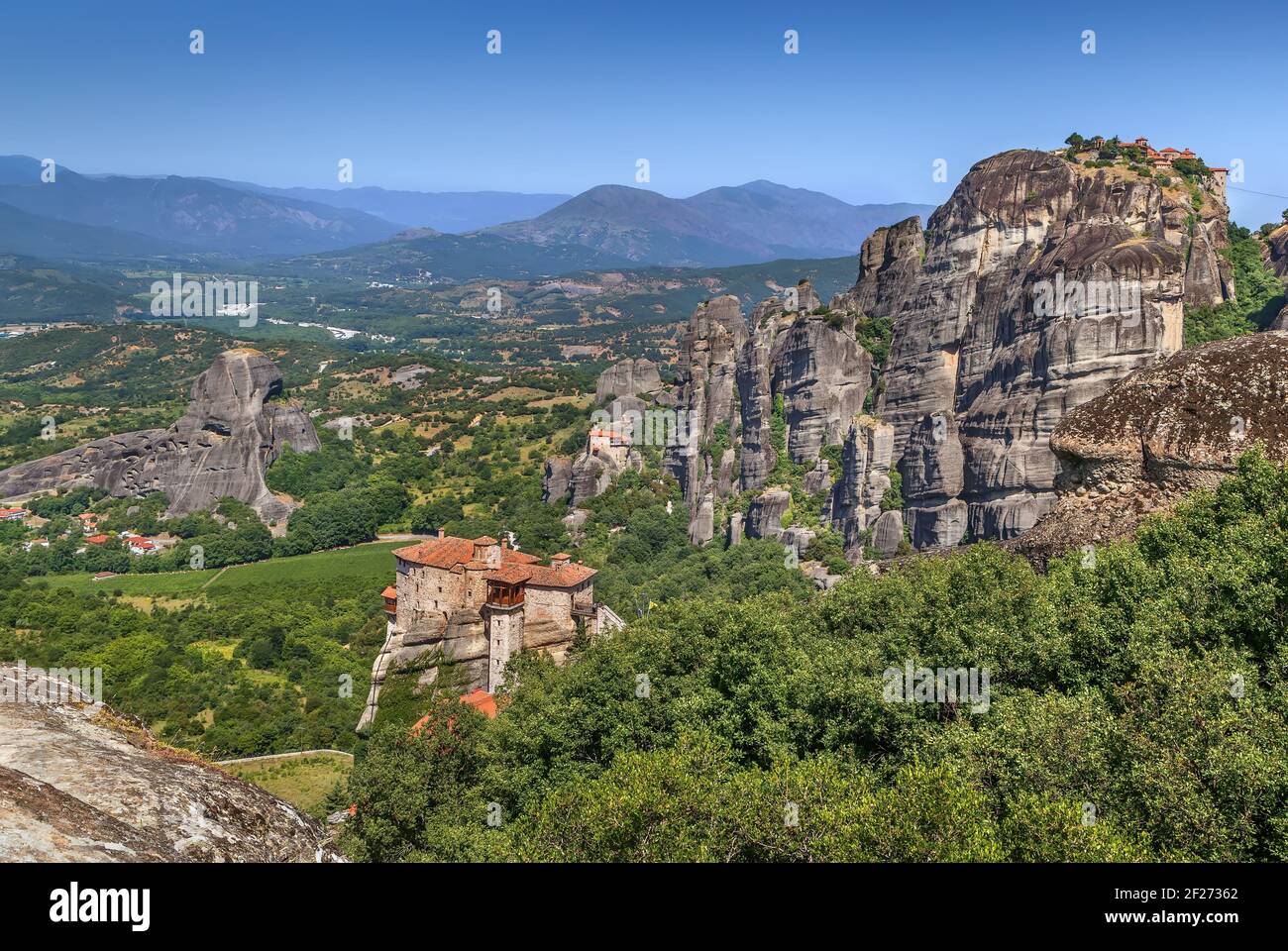 Paesaggio con monasterie a Meteora, Grecia Foto Stock