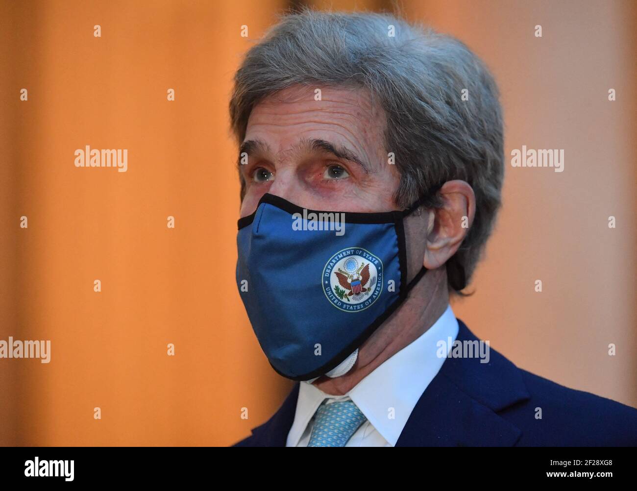 L'inviato speciale presidenziale AMERICANO per il clima John Kerry arriva per un incontro con il presidente francese al palazzo presidenziale Elysee a Parigi, Francia, il 10 marzo 2021. Foto di Christian Liegi/ABACAPRESS.COM Foto Stock