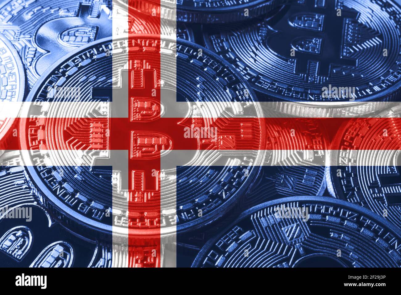 Bandiera islandese bitcoin, bandiera nazionale criptovaluta concetto sfondo nero Foto Stock