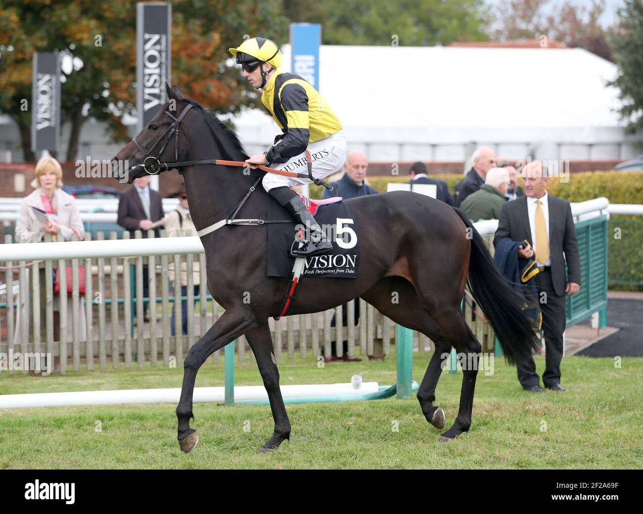File foto datata 07-10-2016 della prima Danza guidata da Martin Harley. Data di emissione: Giovedì 11 marzo 2021. Foto Stock