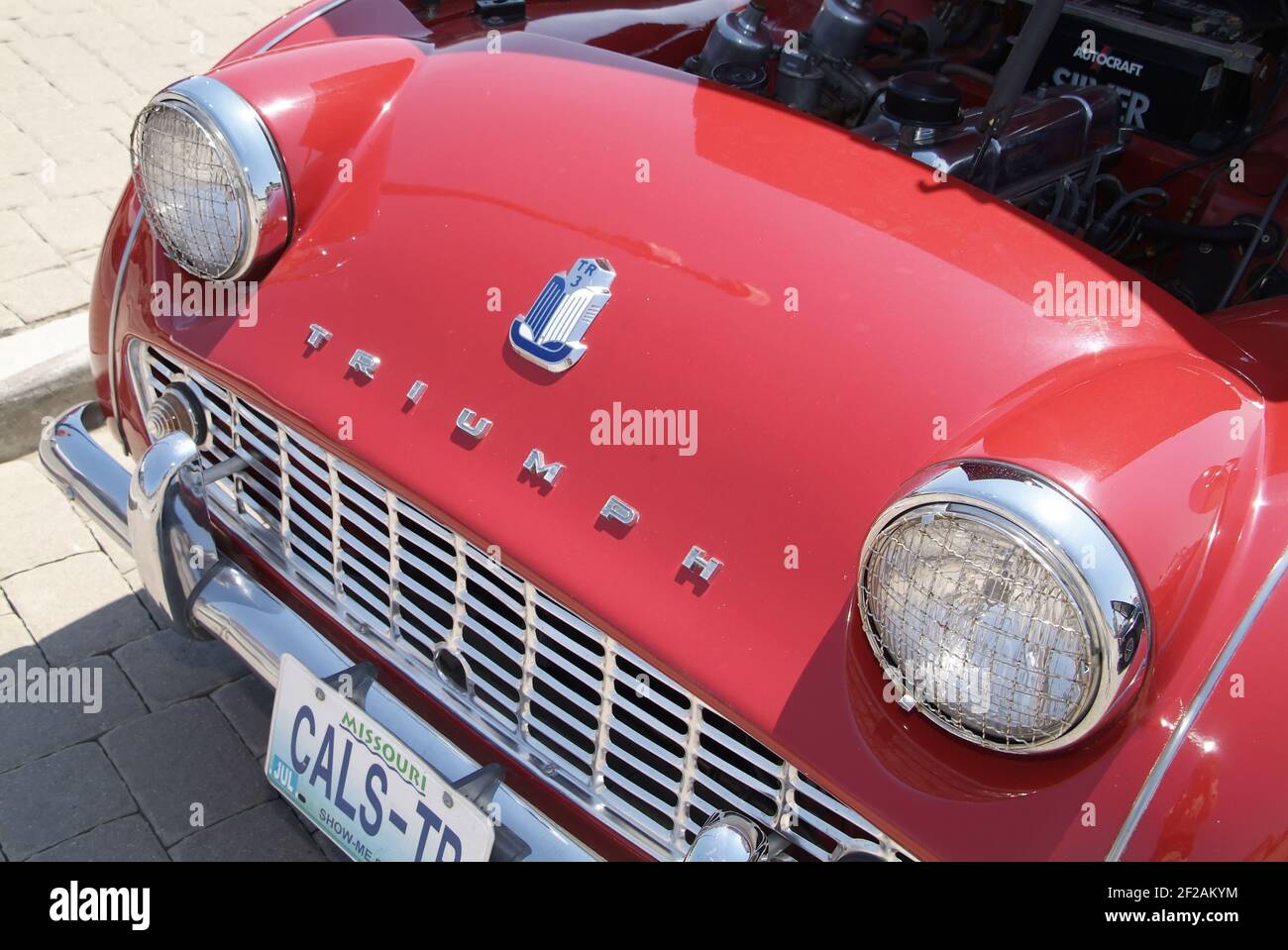 ST. CHARLES, STATI UNITI - 08 settembre 2007: Una classica auto d'epoca restaurata Triumph ad una mostra di auto. Foto Stock