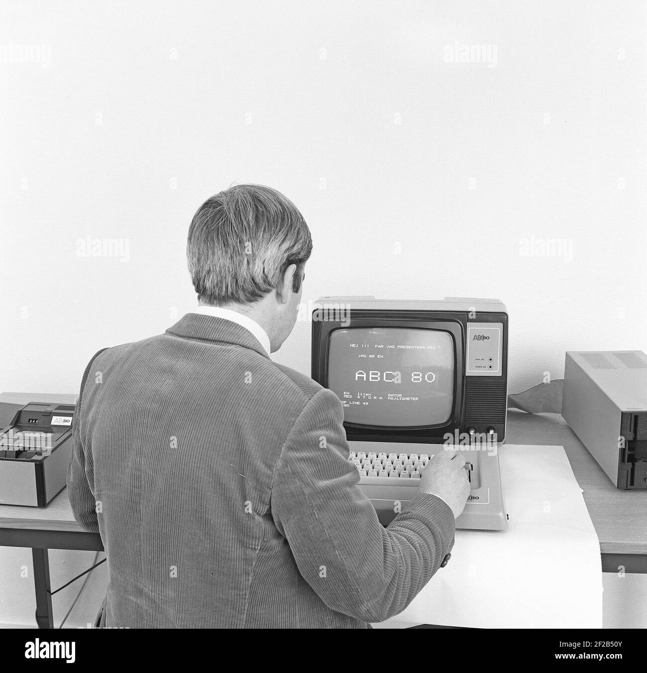 ABC 80. Advanced Basic computer 80 era un personal computer progettato dalla società svedese Dataindustria e prodotto da Luxor alla fine degli anni '70. È stato introdotto sul mercato il 24 1978 agosto come il personal computer era un fenomeno internazionale. Nel 1979 ABC80 era il personal computer più popolare in Svezia ed è stato utilizzato anche nelle scuole. Il computer ABC80 è stato il motivo per il rapido sviluppo dell'utilizzo del computer. Foto Kristoffersson EK154-11 Foto Stock