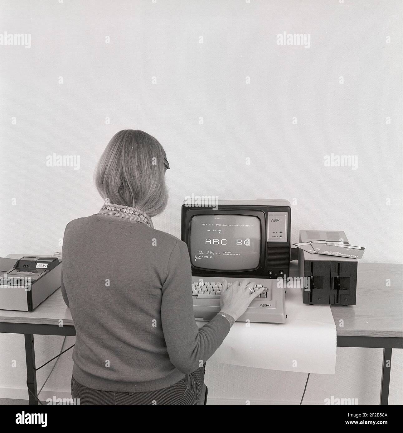 ABC 80. Advanced Basic computer 80 era un personal computer progettato dalla società svedese Dataindustria e prodotto da Luxor alla fine degli anni '70. È stato introdotto sul mercato il 24 1978 agosto come il personal computer era un fenomeno internazionale. Nel 1979 ABC80 era il personal computer più popolare in Svezia ed è stato utilizzato anche nelle scuole. Il computer ABC80 è stato il motivo per il rapido sviluppo dell'utilizzo del computer. Foto Kristoffersson EK156-1 Foto Stock