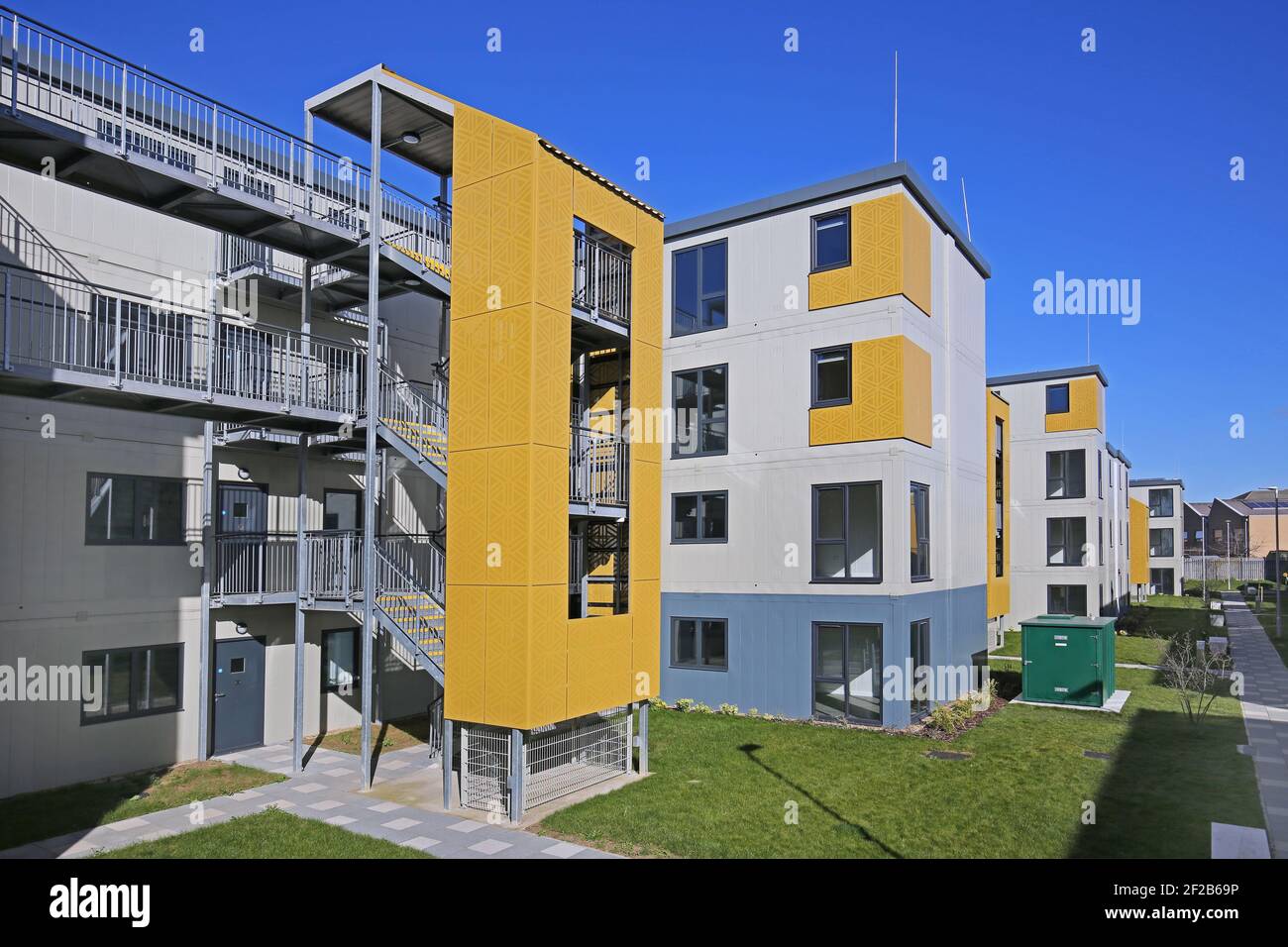 Sviluppo di nuovi alloggi a Dagenham, Londra, Regno Unito. Costruita in modo rapido ed economico utilizzando una struttura modulare per fornire alloggio ai senzatetto. Foto Stock